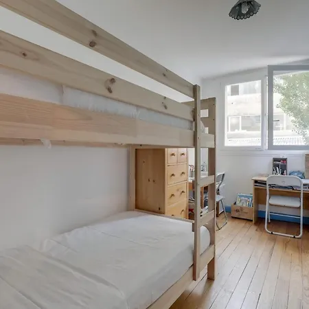 Apartment 2 Bedroom Family For 4 People By Guestready *
